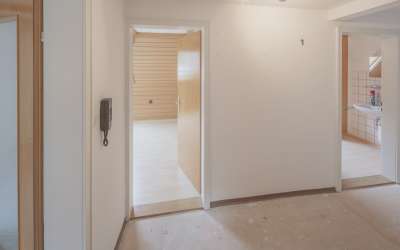 Hier beginnt Lebensqualität - Wohnen im Grünen! Platz für 2-3 Generationen, oder zum Vermieten.