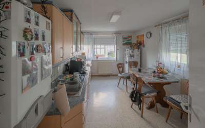 Sonniges 2 Familienhaus mit viel Platz für Ertrag und Rendite