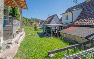 Freistehendes 1-2-Familienhaus in ruhiger zentraler Lage