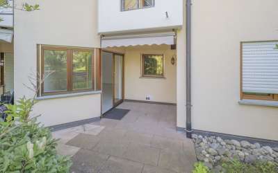 Viel Platz für Sommer, Sonne, Wohlfühlen: 2,5 Zimmer Wohnung mit viel Platz für Wohnen und Wohlfühlen