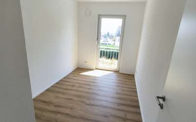 Neubauhaus zur Miete: stadtnah, ruhig, Schulzentrum vor der Haustüre, effizient - Erstbezug!