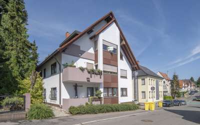 3 Zimmer Cityflitzer mit Aussicht und Licht wartet auf Sie! 3 Zimmer Eigentumswohnung am Rande der Stadtmitte mit kurzen Wegen ins Grüne und die Innenstadt