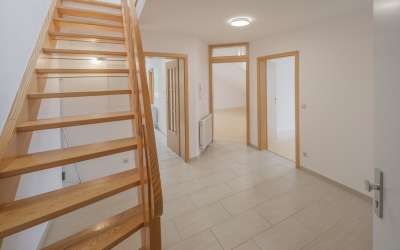 Die sonnige, charmante und jung gebliebene Maisotte Wohnung am Ortsrand