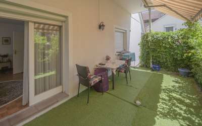 Sonniges Wohnen Dreifamilienhaus in Konstanz Allmansdorf mit Einnahmen