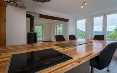 Villenanwesen mit Aussicht übers obere Neckartal - hier wohnen Sie priviligiert und mit Charme