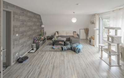 Sonniger Platz für Rendite und Ertrag: das klug aufgeteilte 3 Familienhaus am Stadtrand