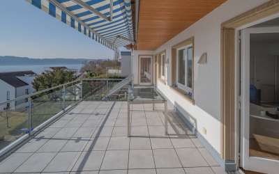 Lassen Sie sich hier jeden Tag eine frische Brise vom See um die Nase wehen - einzigartige Bodenseevilla mit Rundumblick über den See - viel Platz für Verführung und Seeliebe