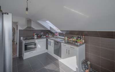 3-Zimmer-Dachgeschosswohnung - Modernes Wohnen mit viel Licht