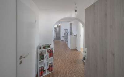 3-Zimmer-Dachgeschosswohnung - Modernes Wohnen mit viel Licht
