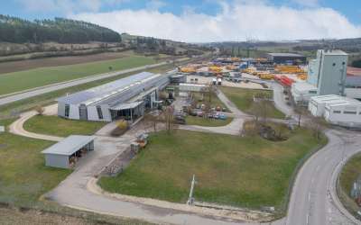 Sonniges, markantes Gewerbeanlageobjekt mit Potential und jungem Baujahr