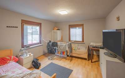 Sonniges 6-Familienhaus mit viel Platz für Ertrag und Rendite