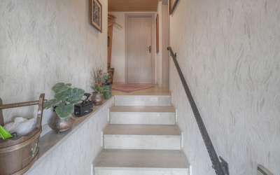 Viel Platz für Sonne und Gemütlichkeit: Einfamilienhaus mit ganz schön Platz und drei Einliegerwohnungen