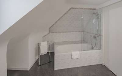 Wer hier einkehren darf, erlebt eine besondere Atmosphäre, die lange in Erinnerung bleibt - Hotel mitten im Grünen