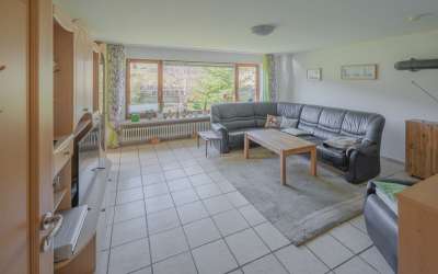 Süßes freistehendes Haus sucht neue Eigentümer