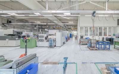 Moderne Hallenfläche für Ihr Unternehmen