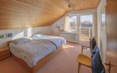 Sonnig, idyllisch, ländlich romantisch und schön: Einfamilienhaus in familiärer Lage!