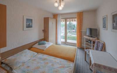 Gepflegtes 2-Familienhaus in zentraler Lage von Gailingen