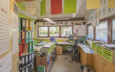 Wohnen und Arbeiten unter einem Dach - Wohnhaus mit Halle in Spaichingen!