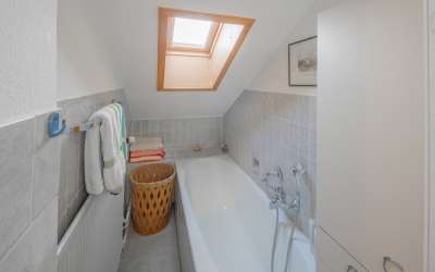 Und plötzlich hört die Suche auf: die aussergewöhnliche Villa: ruhig gelegen und stadtnah - Eleganz trifft hier auf tres chic!