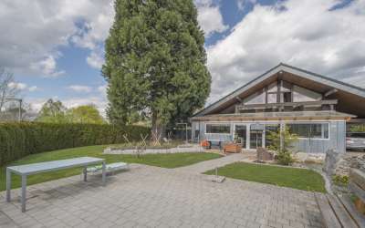 Wohnen und Arbeiten unter einem Dach - Wohnhaus mit Halle in Spaichingen!