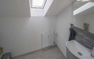 3-Zimmer-Dachgeschosswohnung - Modernes Wohnen mit viel Licht
