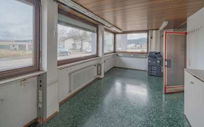 Ebenerdige Bürofläche zu vermieten!