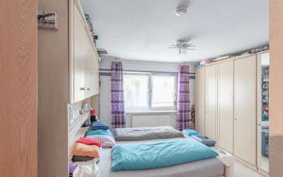 Vermietetes Zweifamilienhaus in Römlinsdorf