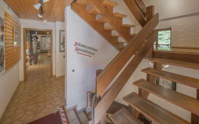 Es steht eine Mühle im Schwarzwälder Tal - romantisches Bauernhaus in markanter, versteckter Seitentallage mit viel Sonne