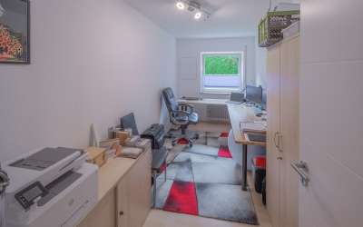 Der Schwarzwald vor der Haustüre: 3,5 Zimmer Eigentumswohnung mit Terrasse