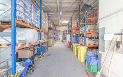 Moderne Hallenfläche für Ihr Unternehmen