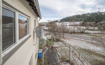 Wenn da nicht die Sonne aufgeht: großzügiges 2 Familienhaus in markanter Halbhöhenlage, mit viel Charme und Licht
