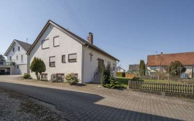 Sonniges Einfamilienhaus sucht neue Besitzer - sonnig, idyllisch, oberschwäbisch, praktisch, gut