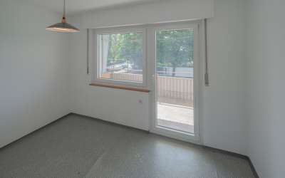 Dreifamilienhaus mit viel Fläche - kurzfristig bezugsfrei