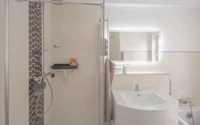 Sonne, viel Fläche und Esprit: tolle Maisonettewohnung am Stadtrand