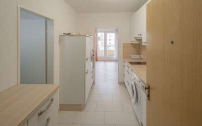 Nur ein Steinwurf vom Kurpark und Solemar: moderne 1 Zimmer Wohnung