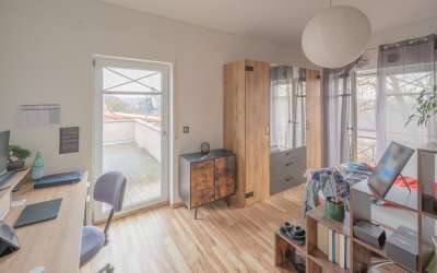 Hier ist Ihr Platz für das besondere Wohnen: mediterranes Villa auf dem Weg zum Bodensee