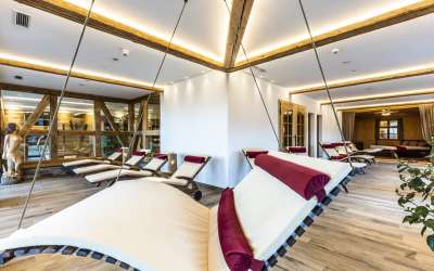 Sensationelles, first class Tagungs- und Wellnesshotel mit Schwarzwaldpanorama - idyllische Lage, top gepflegt, hier ist Platz für Ihr Unternehmen