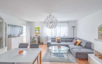 Sonniges Wohnen in wohnlichem Umfeld: 3 Zimmer Eigentumswohnung auf Sauerwasen