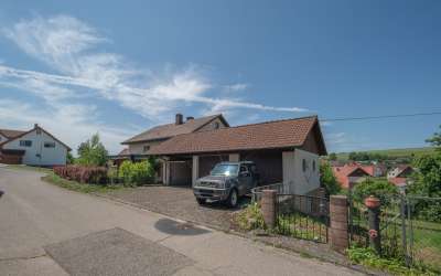 1-2-Familienhaus in toller Lage und schönem Grundstück