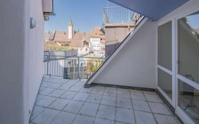 Wo Moderne, Helligkeit, Chick und Charme, am Rande des Altstadtkernes ein neues harmonisches Zuhause finden: 4, 5 Zimmer Maisonette Wohnung, mitten in Villingen!