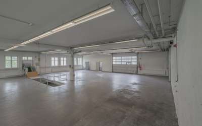 Sonniges Gewerbeareal - hier ist Platz für Ihr Unternehmen, mit vielen Gestaltungsmöglichkeiten
