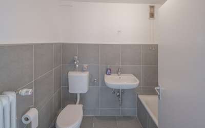 Mit Terrasse: 2 Zimmer Mietwohnung im Erdgeschoss