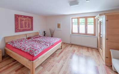 Großes Wohnhaus mitten in Denkingen