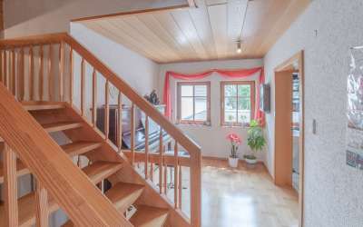 Großes Wohnhaus mitten in Denkingen