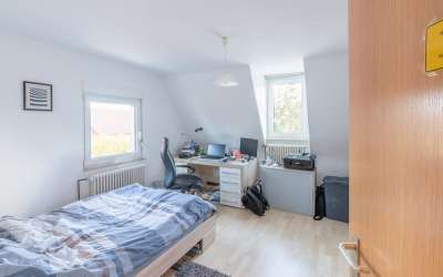 Wohn-/ und Geschäftshaus in Stuttgart-Feuerbach - Platz für Wohnen, Arbeiten und Rendite