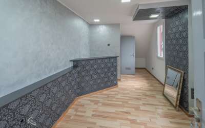 Großzügiges Wohn-/ und Geschäftshaus mit viel Platz - Auch als Hotelnutzung möglich