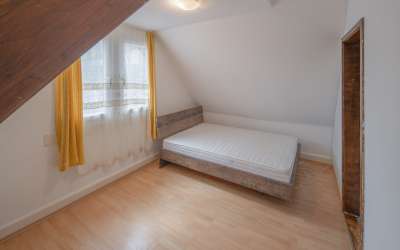 Großzügiges Wohn-/ und Geschäftshaus mit viel Platz - Auch als Hotelnutzung möglich