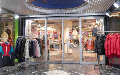 Große Ladenfläche im 1. Obergeschoss