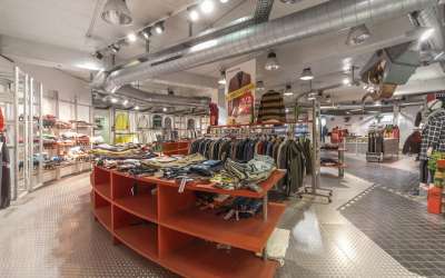 Große Ladenfläche im 1. Obergeschoss