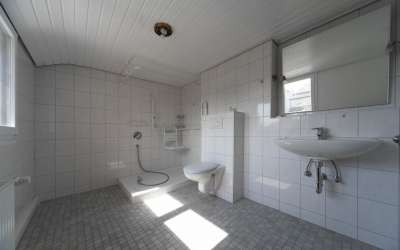 Doppelhaushälfte neu renoviert!